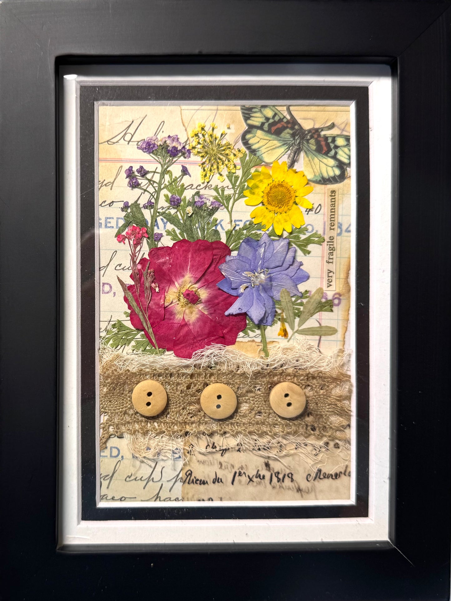 Framed Dried Flower Art decoration Shelf sitter 5x7" holiday gift