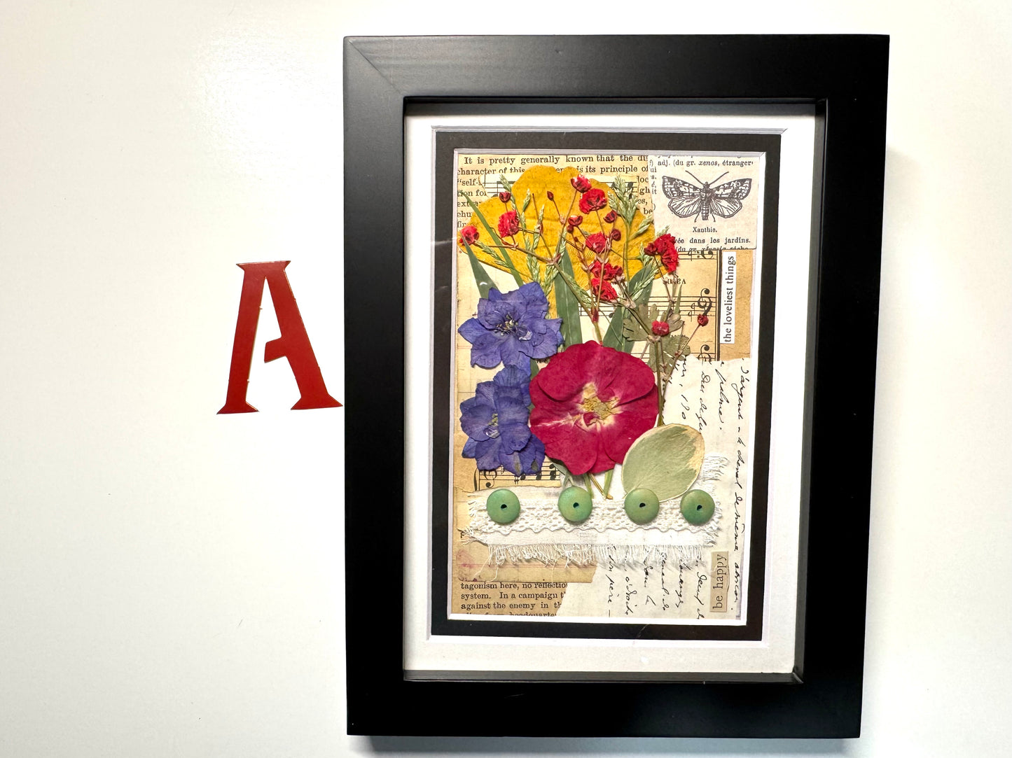 Framed Dried Flower Art decoration Shelf sitter 5x7" holiday gift