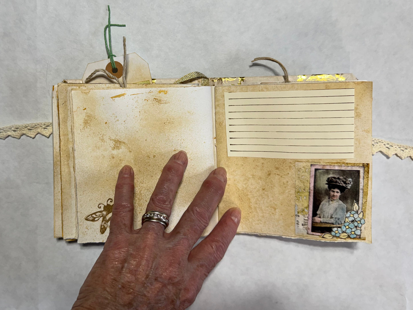 Junk Journal: Petite Bee Theme