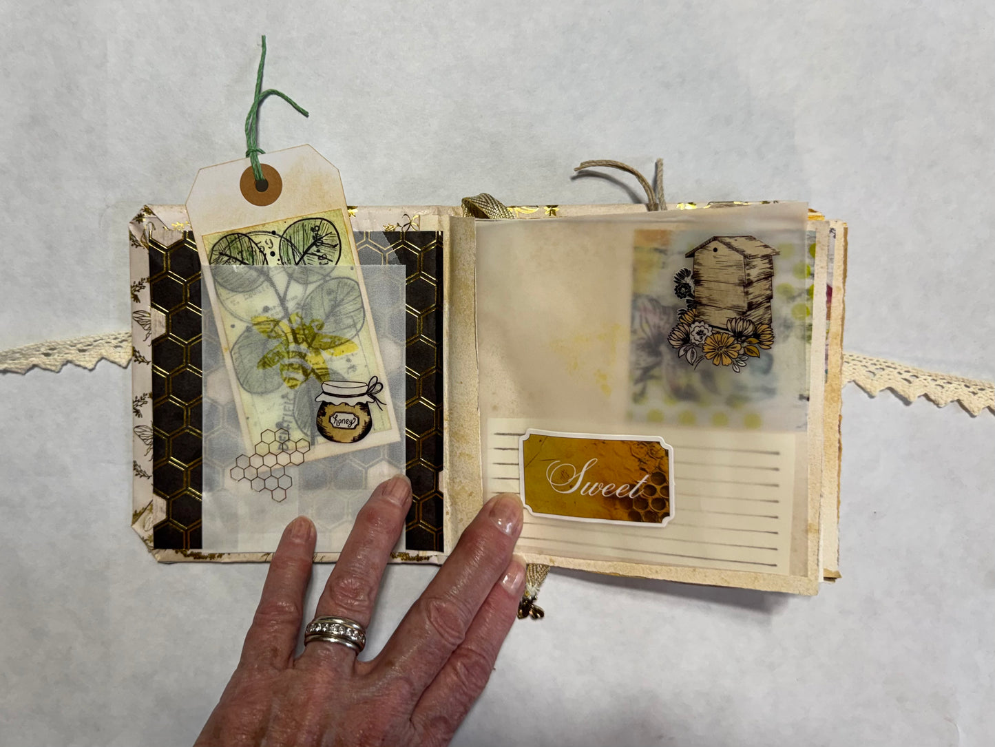 Junk Journal: Petite Bee Theme
