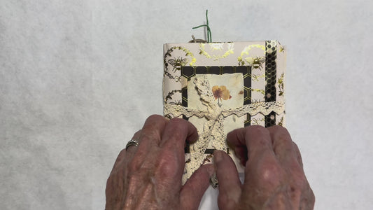 Junk Journal: Petite Bee Theme